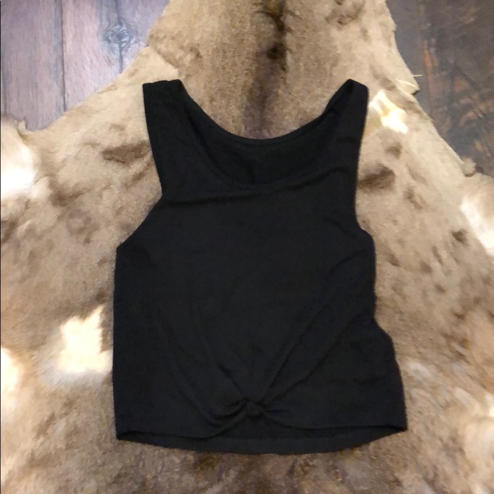 Onzie crop top